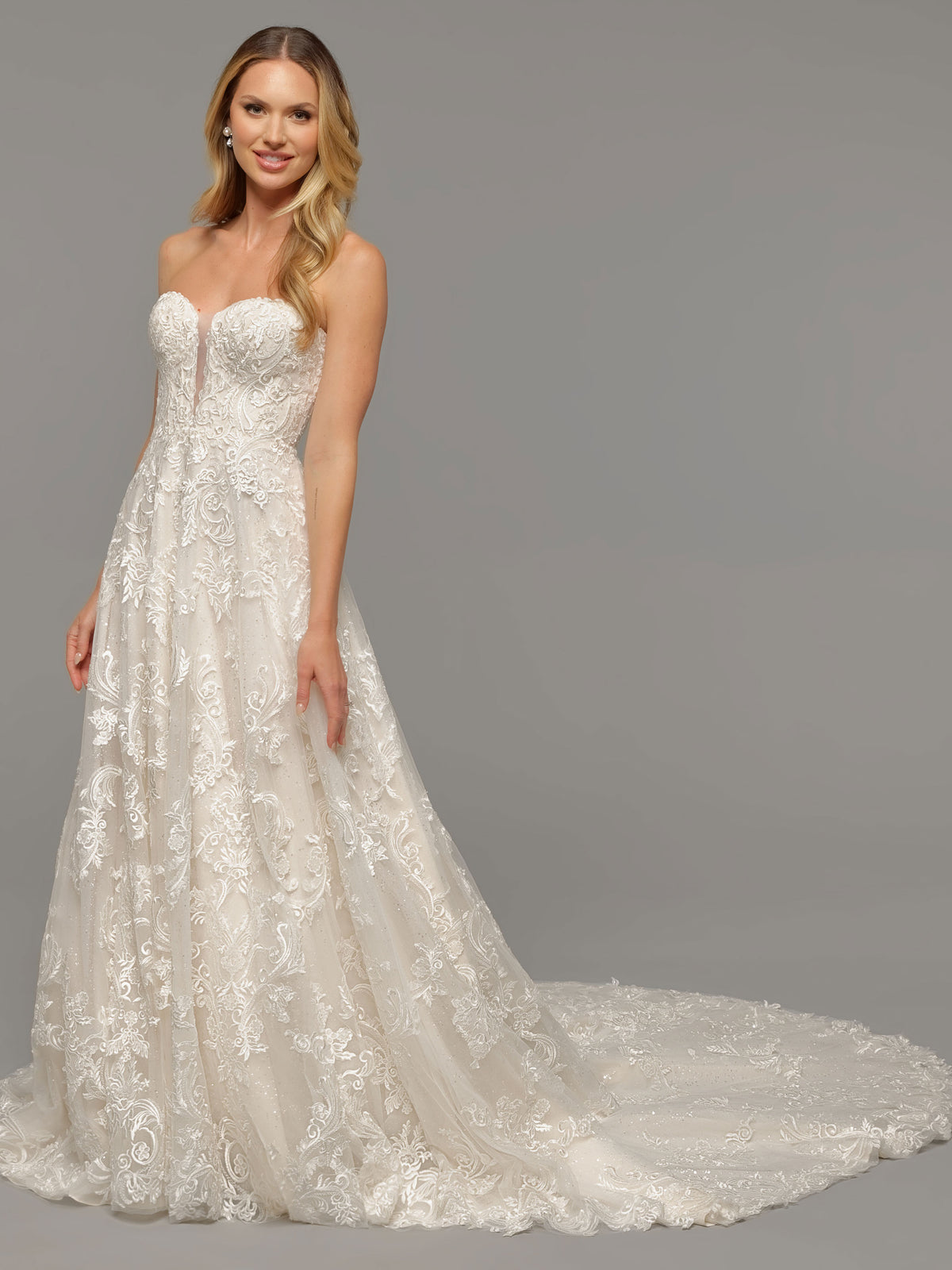 Alani Lace A-Line Wedding Dress - Avery Austin Ivory/Sand / 4 Alani Lace A-Line Wedding Dress - Avery Austin Ivory/Sand / 4