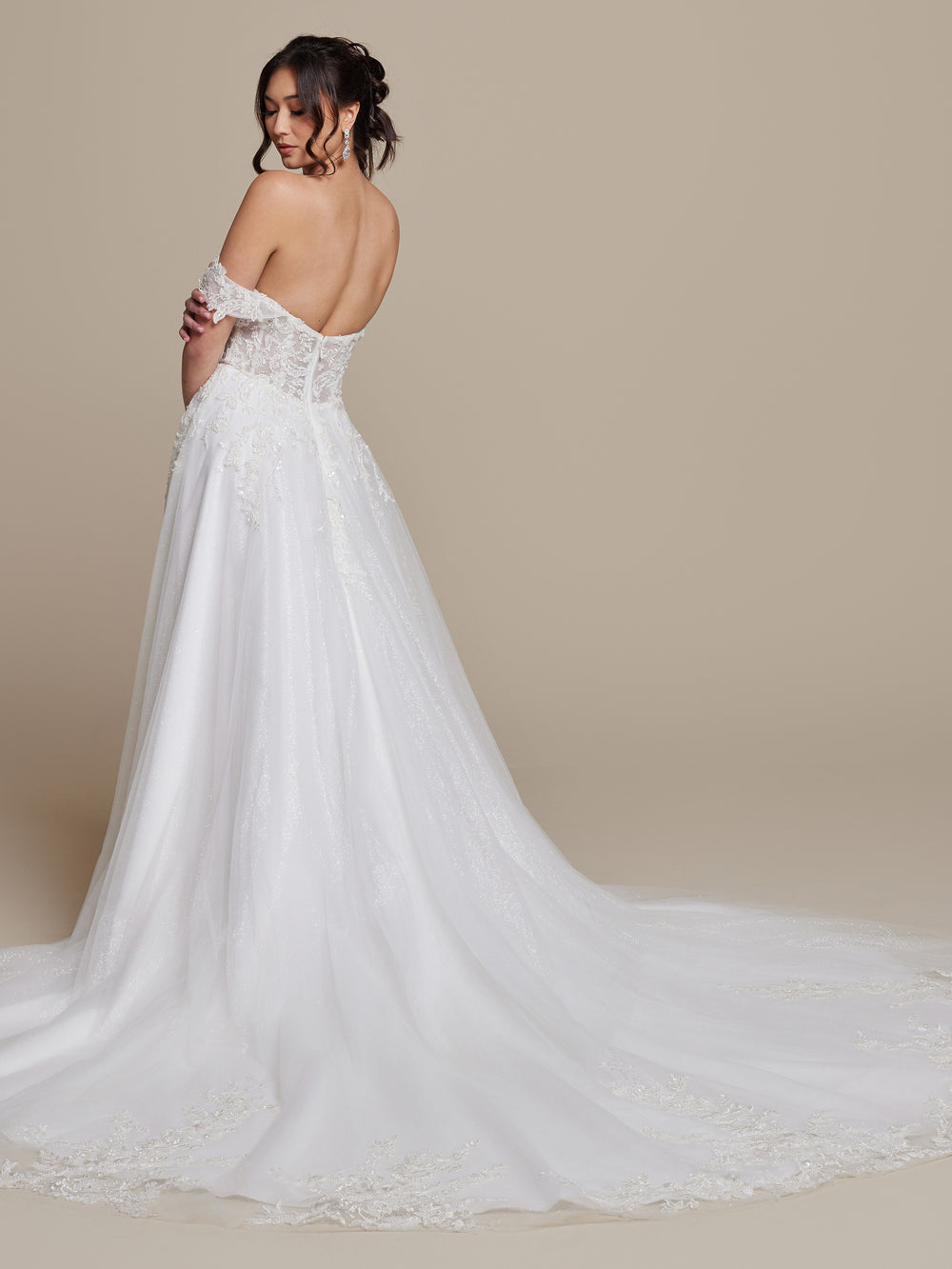 at home wedding dress try on No salespeople Try at Home Wedding Dresses