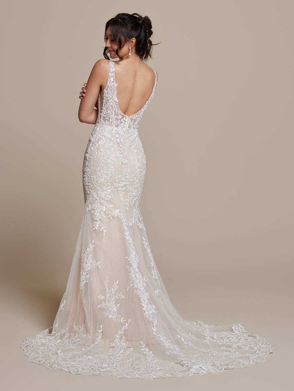 Low-Back and Backless Wedding Dresses - Avery Austin Low-Back and Backless Wedding Dresses - Avery Austin