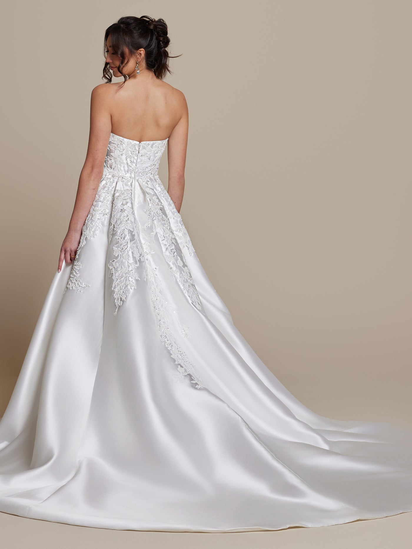 Belle Ivory Wedding Dress with Pockets Belle Ivory Wedding Dress with Pockets