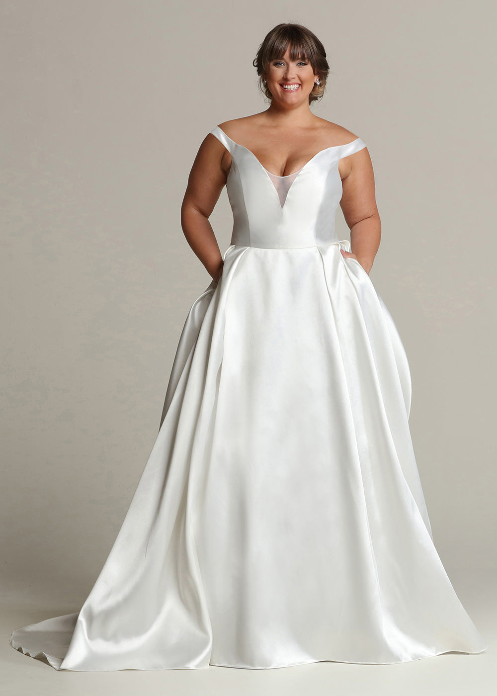 silk wedding dress with pockets Pockets
