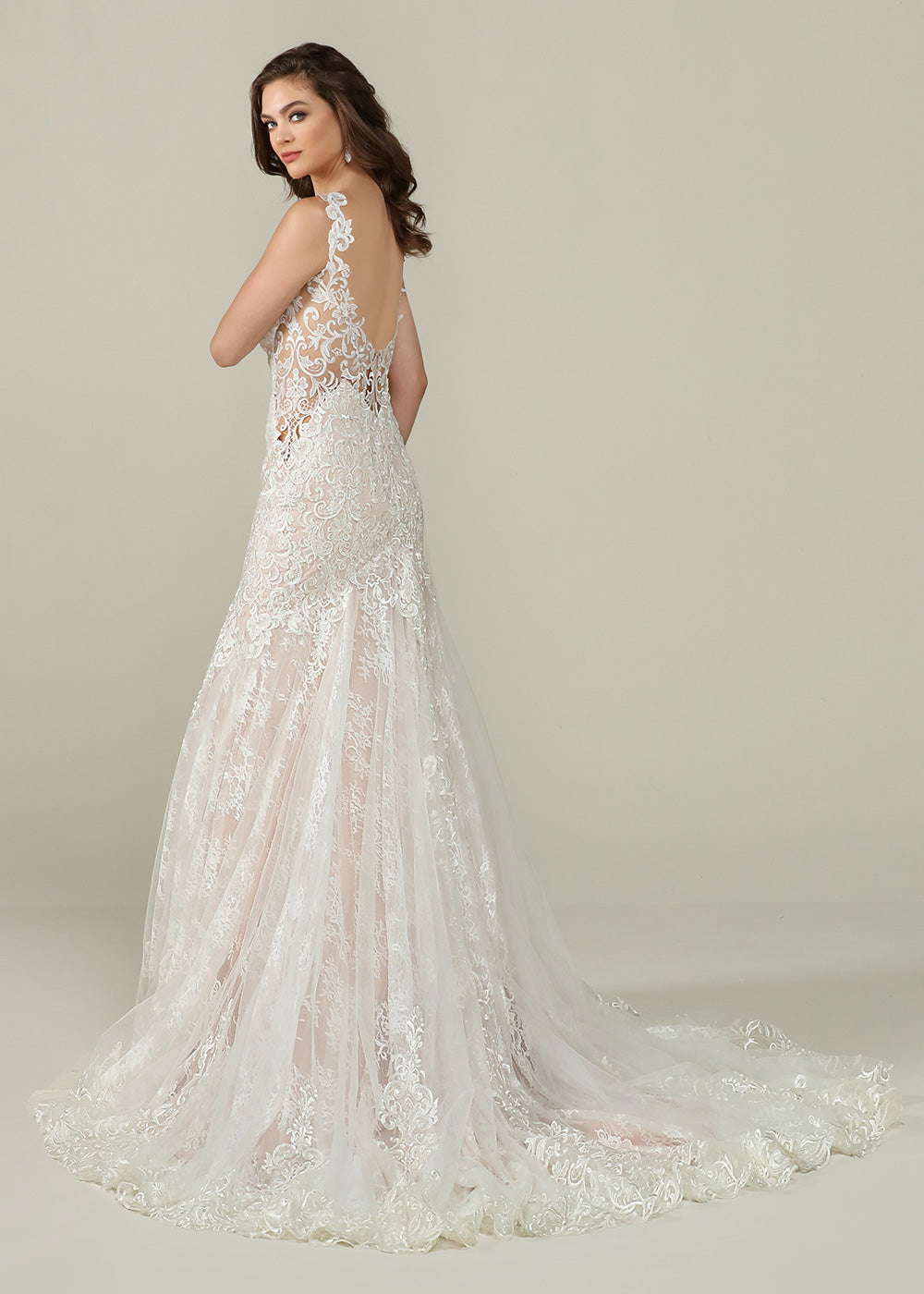 Emilia - Tried On Sample Ivory/Ivory / 4 Emilia - Tried On Sample Ivory/Ivory / 4