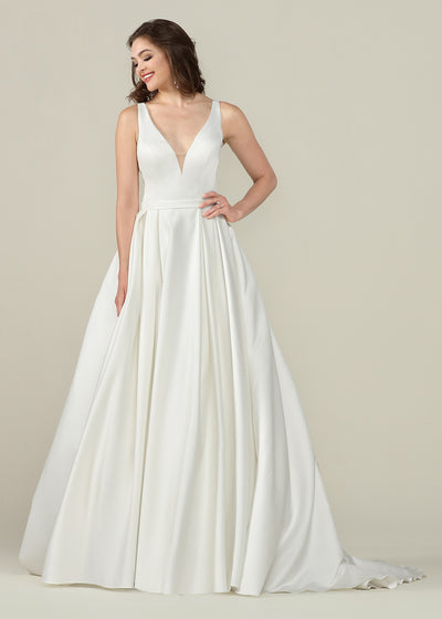 Peyton Ivory Ball Gown Wedding Dress - Avery Austin