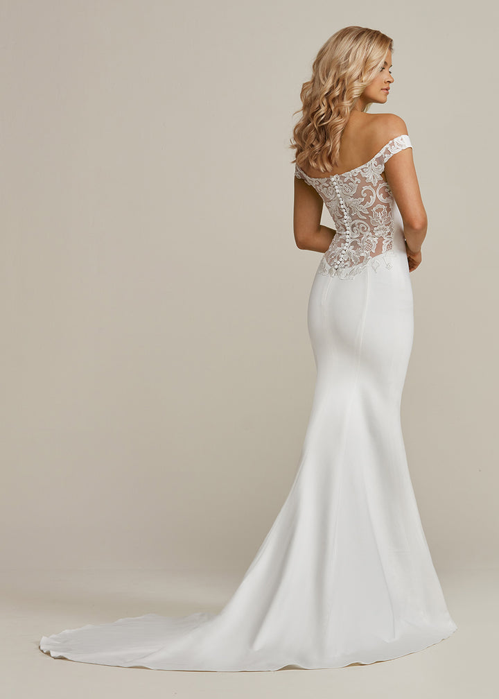 Ember Fit-and-Flare Ivory Wedding Dress - Avery Austin