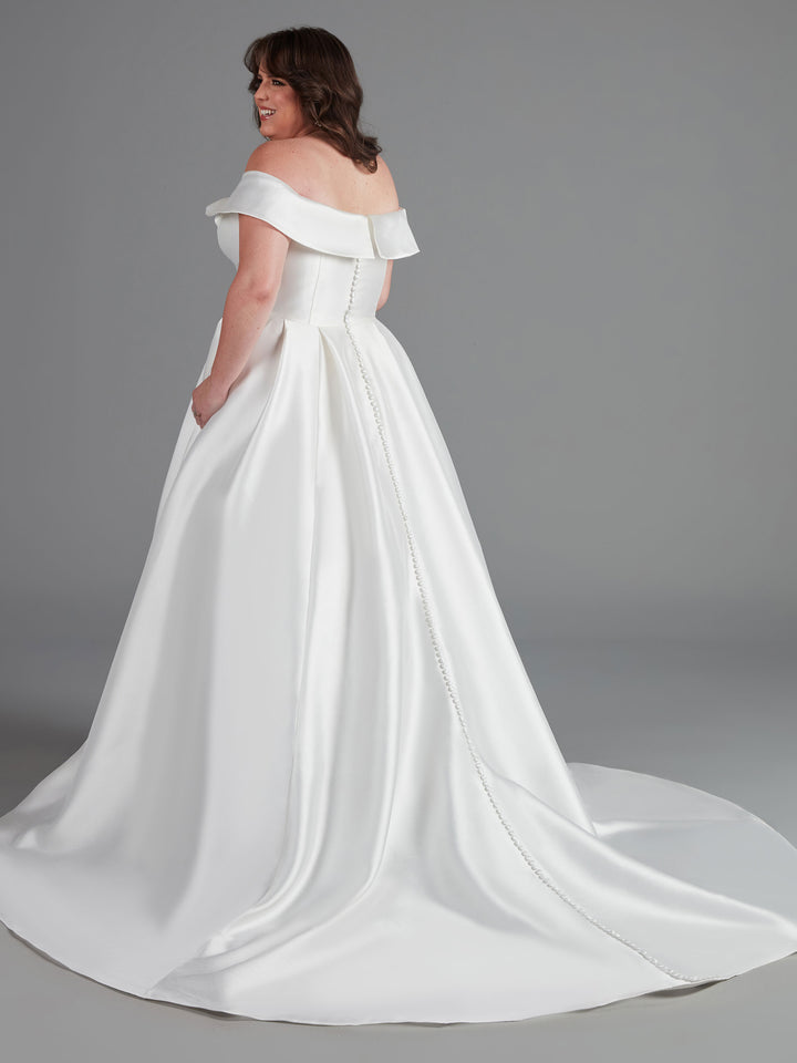 Geneva A-Line Off-Shoulder Wedding Dress -Avery Austin Ivory / 16