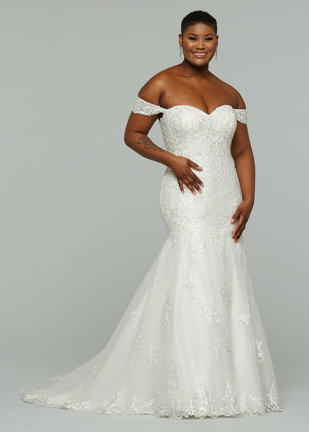 Juliana-G Fit-And-Flare Tulle and Lace Wedding Dress Ivory/Sand Glitter / 10