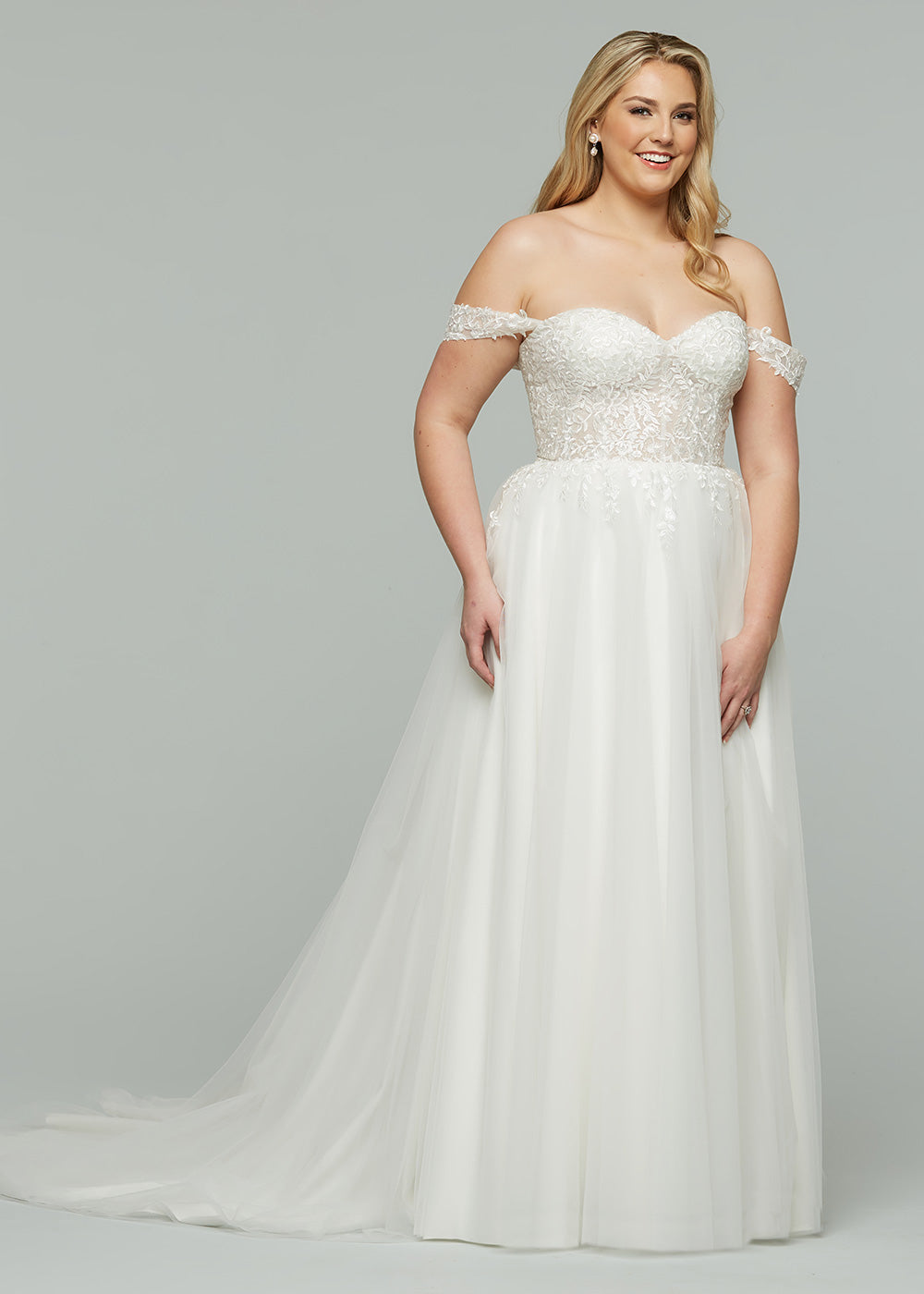Kara - Tried On Sample Ivory / 22