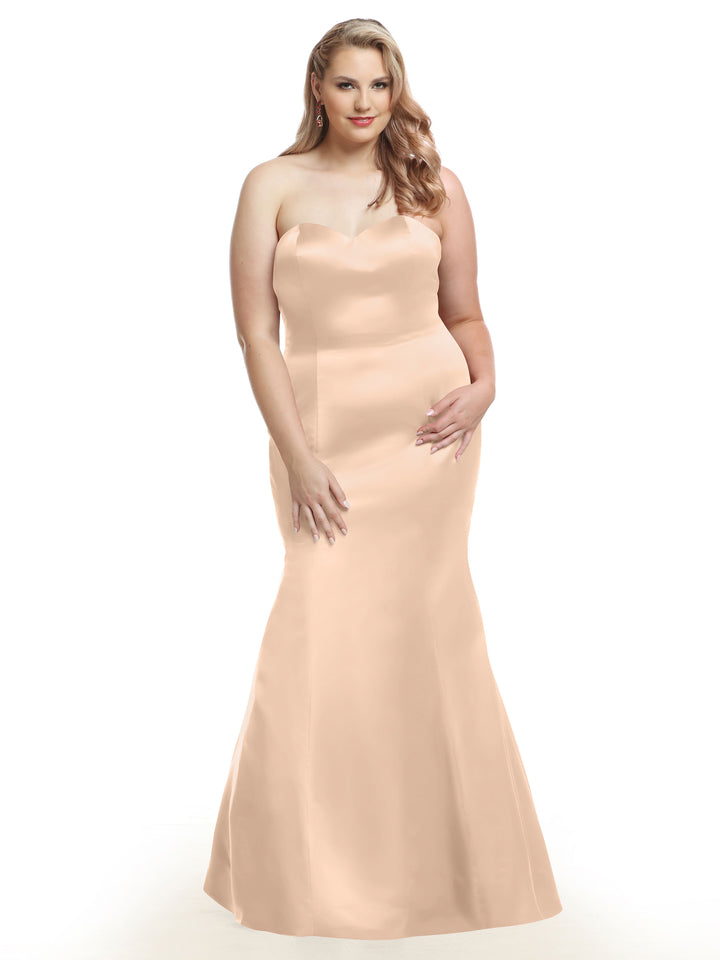 A woman models Avery Austin&