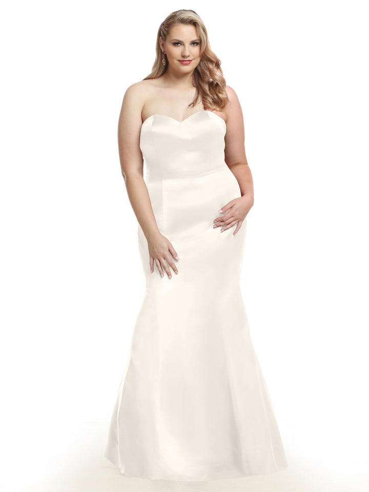 A woman models Avery Austin&