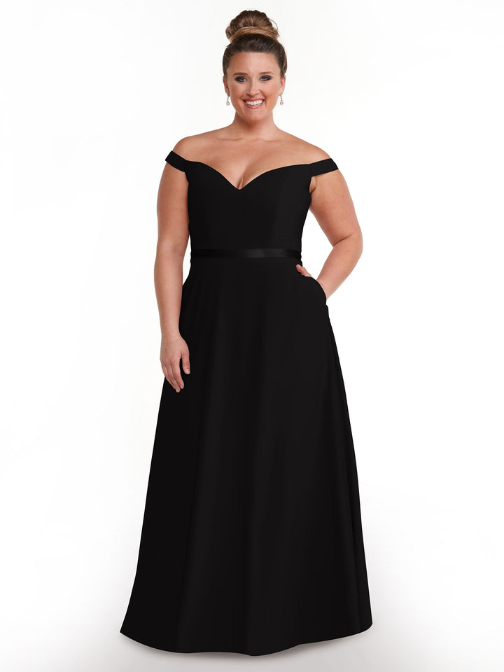 A woman models Avery Austin&