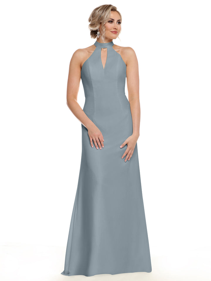 A woman models Avery Austin&