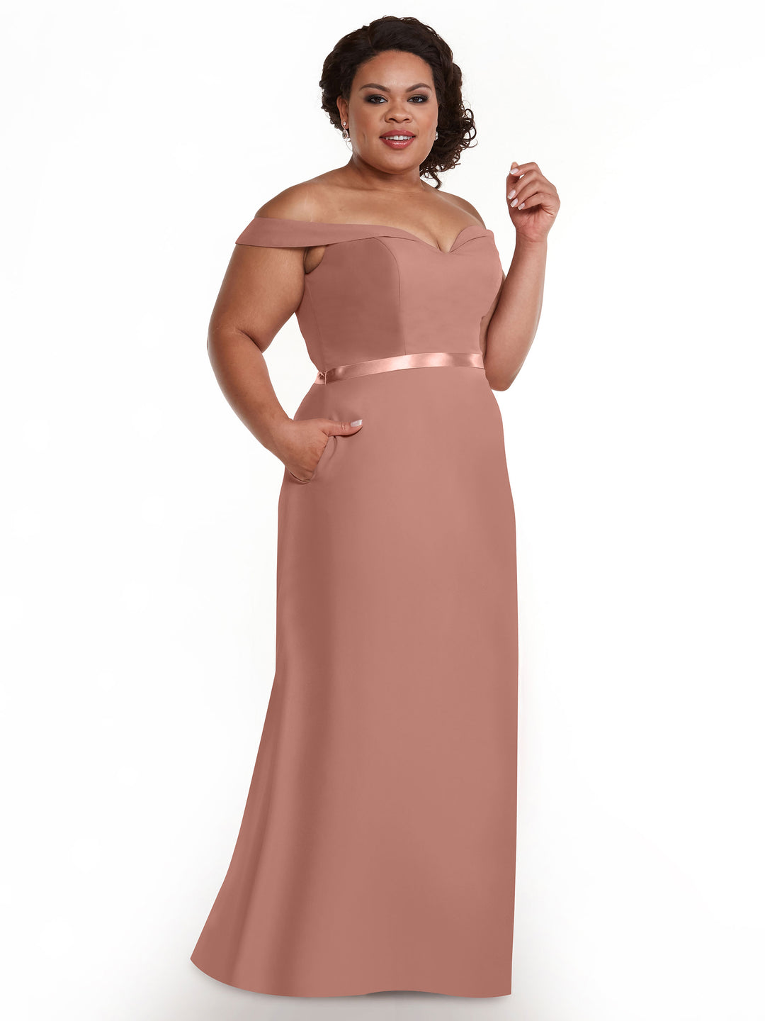 Plus-Size Bridesmaid Dresses in Pink - Avery Austin Plus-Size Bridesmaid Dresses in Pink - Avery Austin