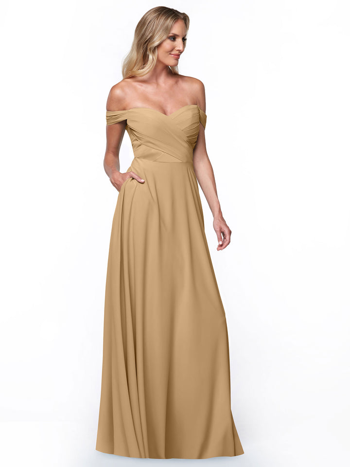 A woman models Avery Austin&