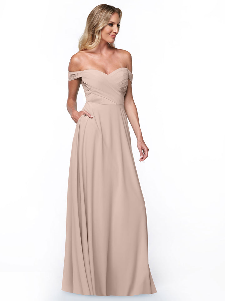 A woman models Avery Austin&