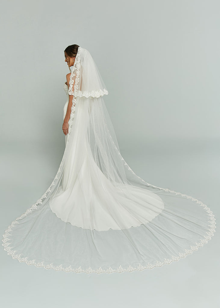 【美品】　AMERI ELLA VEIL DRESS Ameri（アメリ）の「【AMERI/(アメリ)】《STUDIOUS別注》ELLA